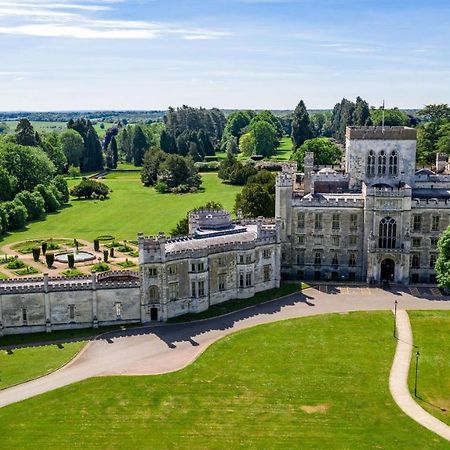 Отель Ashridge House Беркхамстед Экстерьер фото